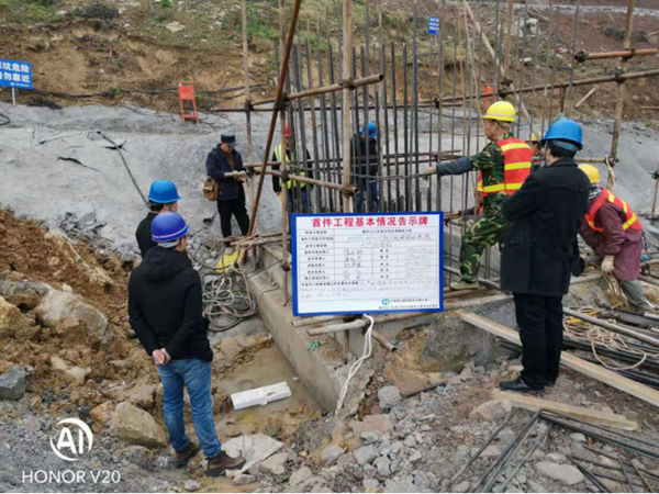 重慶沿江高速公路支線白濤隧道工程順利通過滑坡治理抗滑樁、回龍灣隧道右洞防火涂料首件工程驗(yàn)收